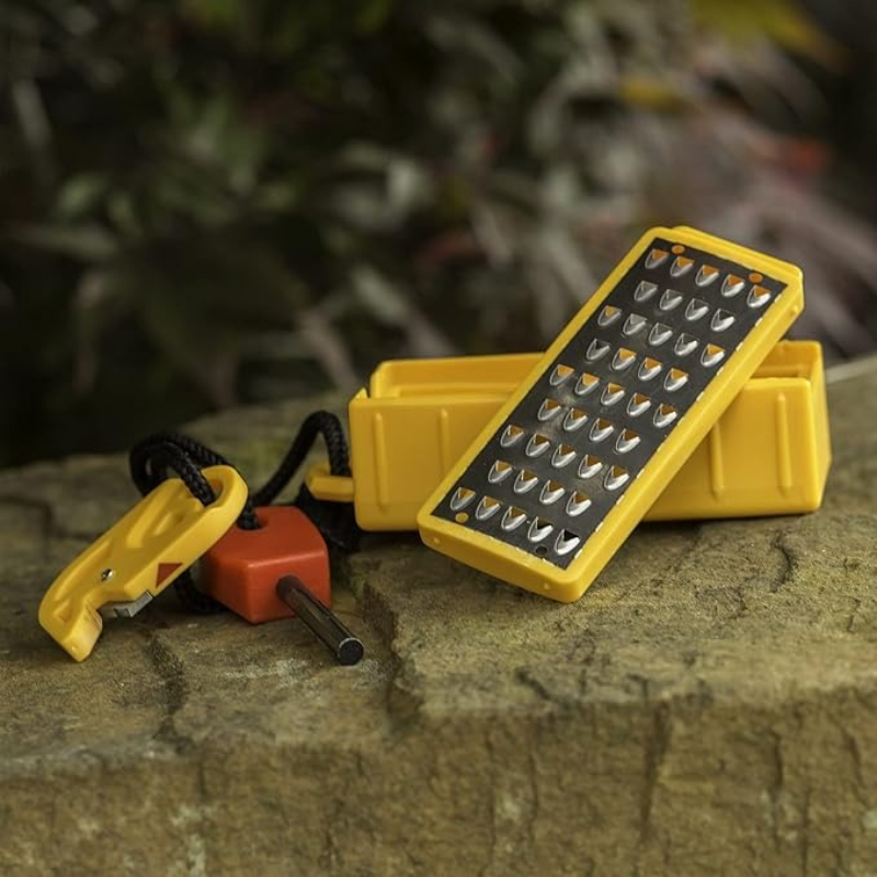Lightweight Tinder Maker with  - Magnesium Fire Starter recension och pris